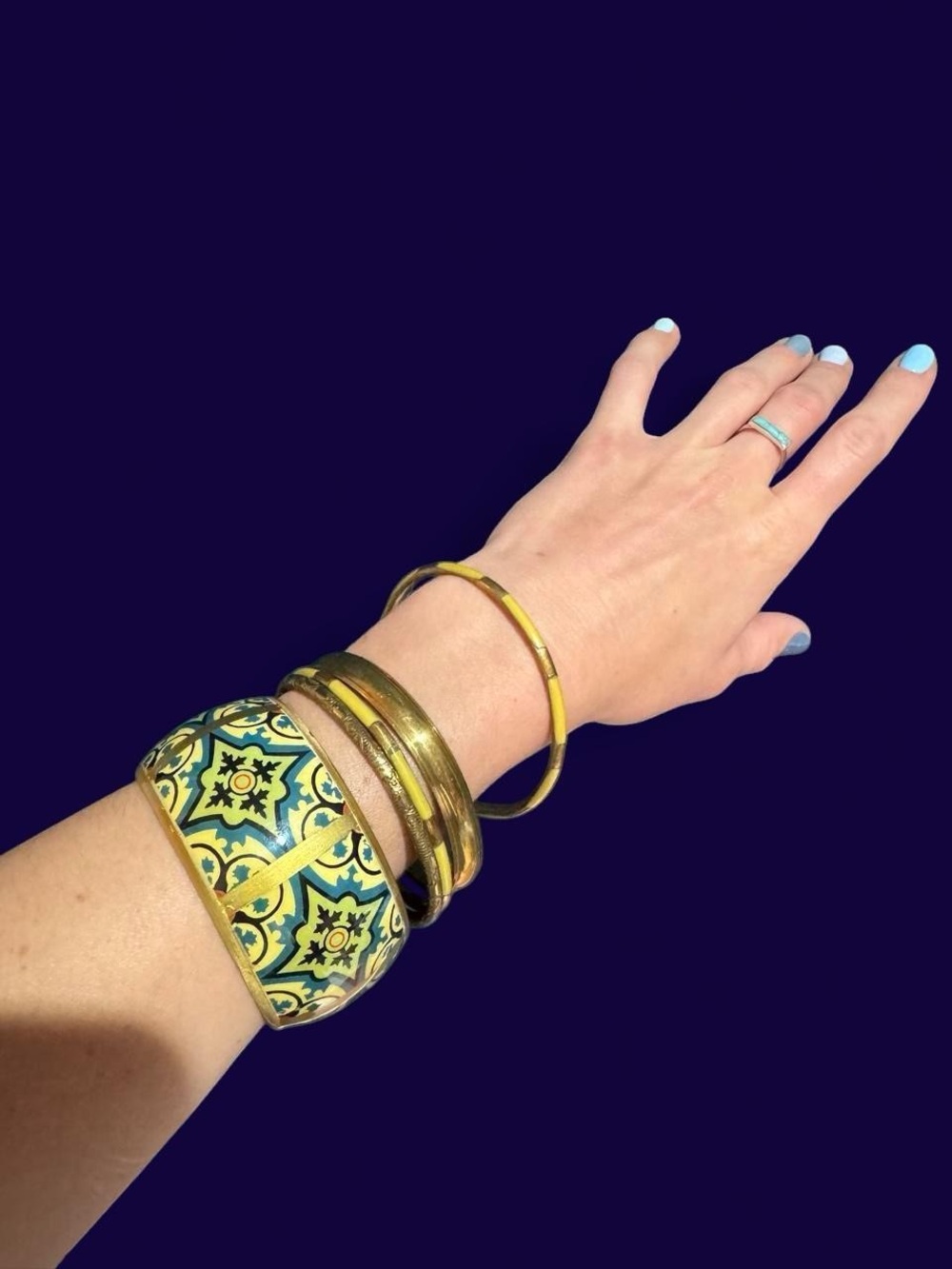 Chunky gold yellow and blue bangle set